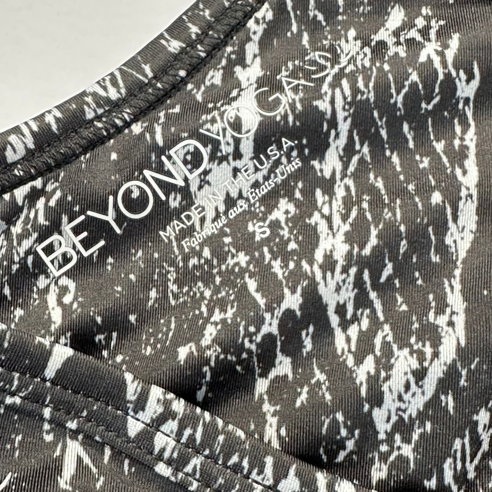 Beyond Yoga Sports Bra Womens S Black Snakeskin Print Adjustable Cross Back 2166 - Picture 3 of 4